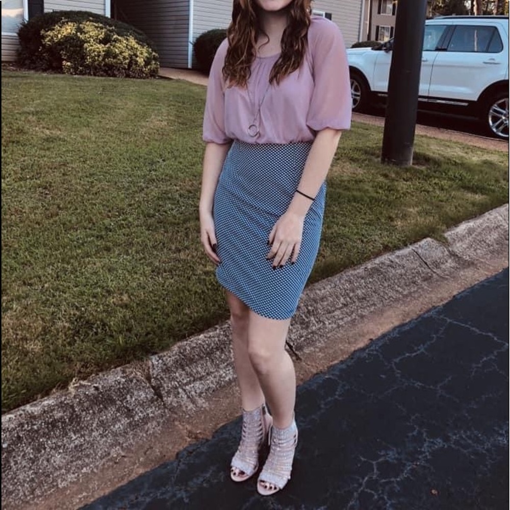 Dress - Picture 2 of 3